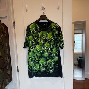 Skull pile t-shirt